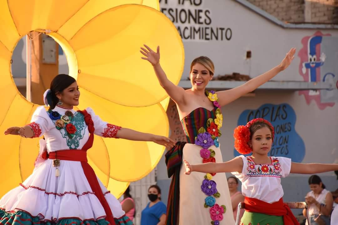 $!En Rosario viven el desfile de la primavera