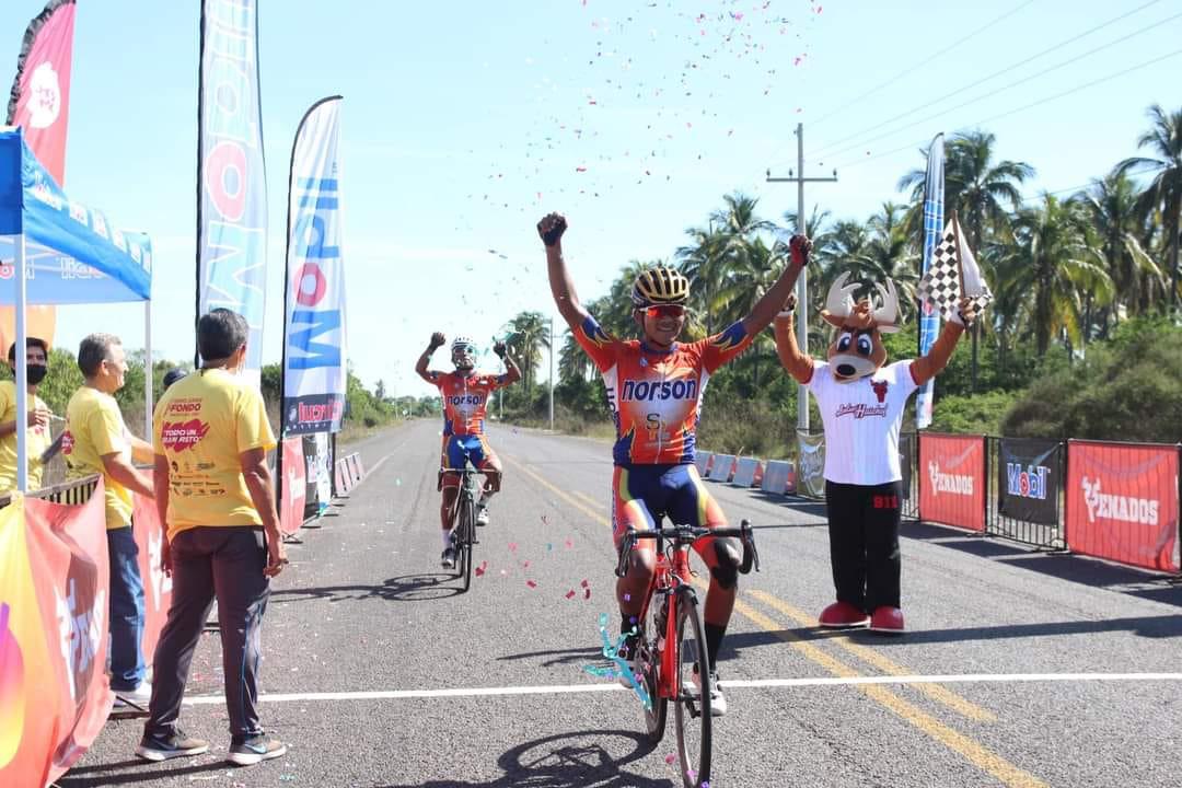 $!Rosarense Rodrigo Romero se proclama campeón del Gran Fondo de Ciclismo Mazatlán 2021