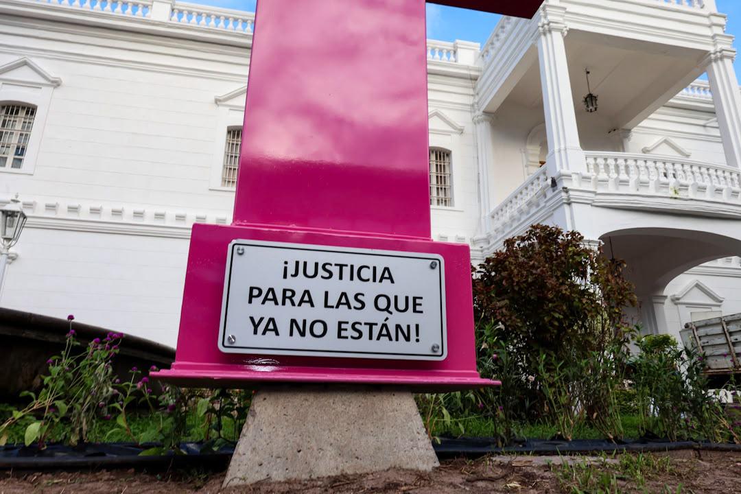 $!Más nombres, misma exigencia: memorial de feminicidios vuelve a Culiacán
