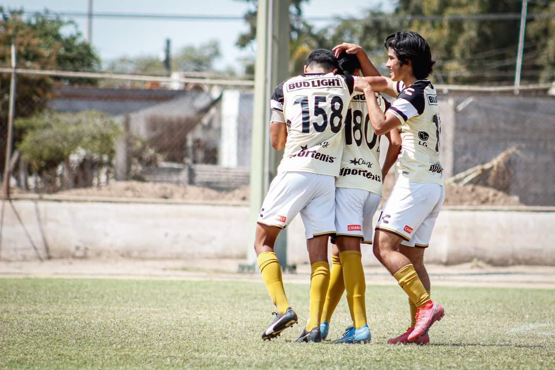 $!Dorados de Sinaloa sigue intratable en la Tercera División
