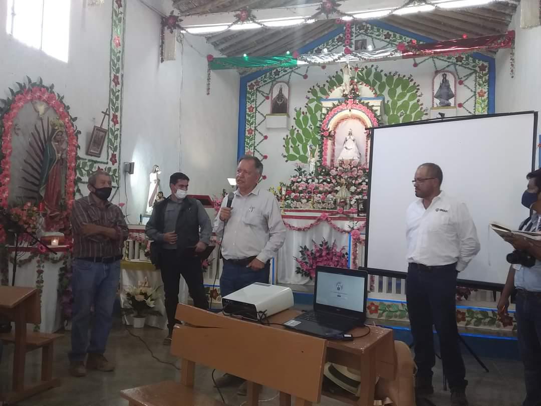 $!Pobladores de Santa María e INAH primer encuentro para ver el traslado del templo