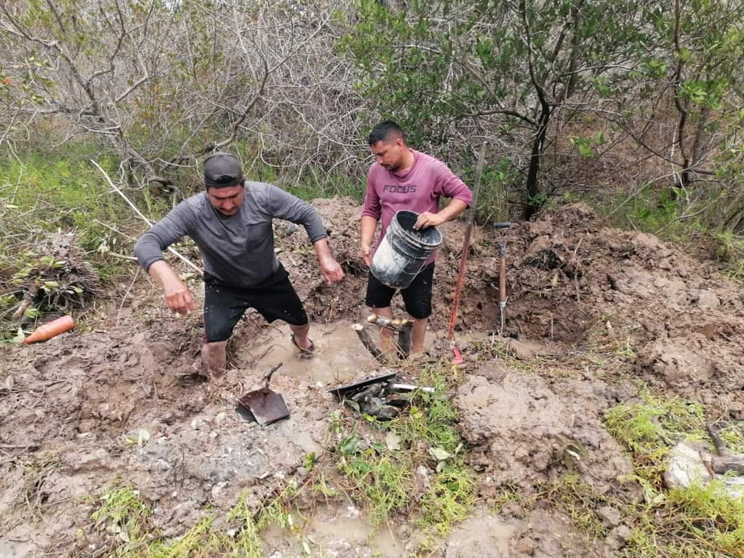 $!Fugas en acueducto Baluarte-Teacapán provoca suspención de servicio de agua en Escuinapa