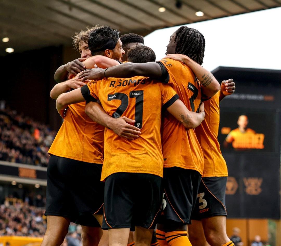 $!Raúl Jiménez anota en la goleada de los Wolves 4-1 sobre el Stoke City en el Championship