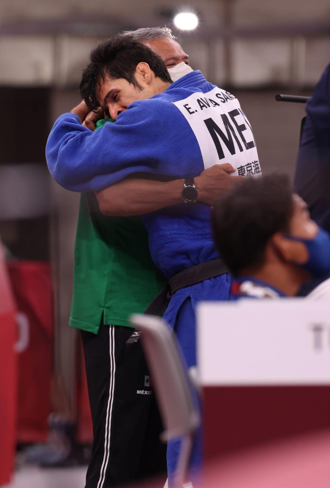 $!Eduardo Ávila cimbra el Budokan con emotivo bronce paralímpico en judo