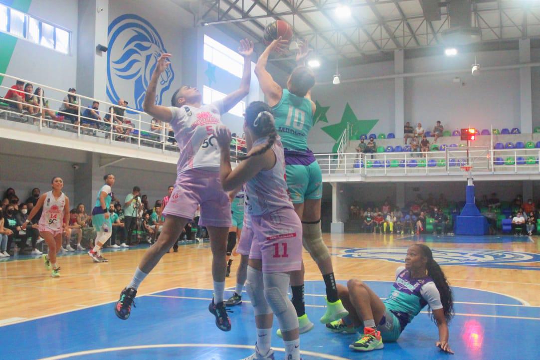$!Las Plebes Basketball pierden serie en casa ante Mexcaltecas