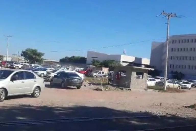 En la víspera de Navidad, liberan a 19 presos del Penal de Aguaruto en Culiacán