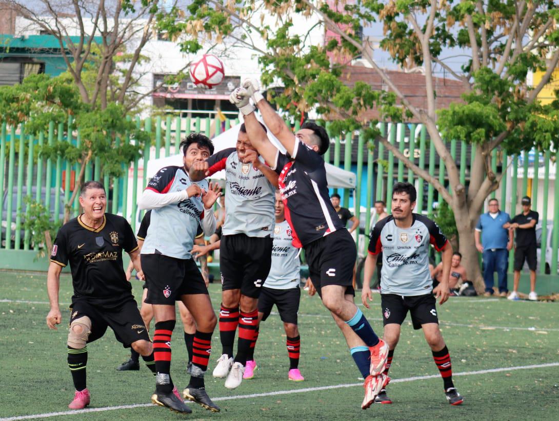 $!Se alzan Rojos de Villa Unión como campeones de la Súper Veteranos Primera Fuerza