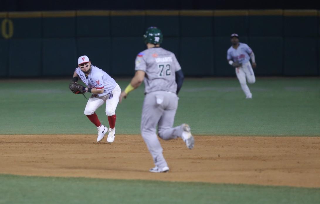 $!Venados sufre paliza en casa ante Cañeros