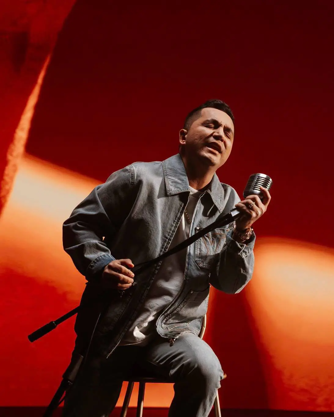 $!El cantante sinaloense continúa construyendo su carrera individual dentro de la música regional mexicana.