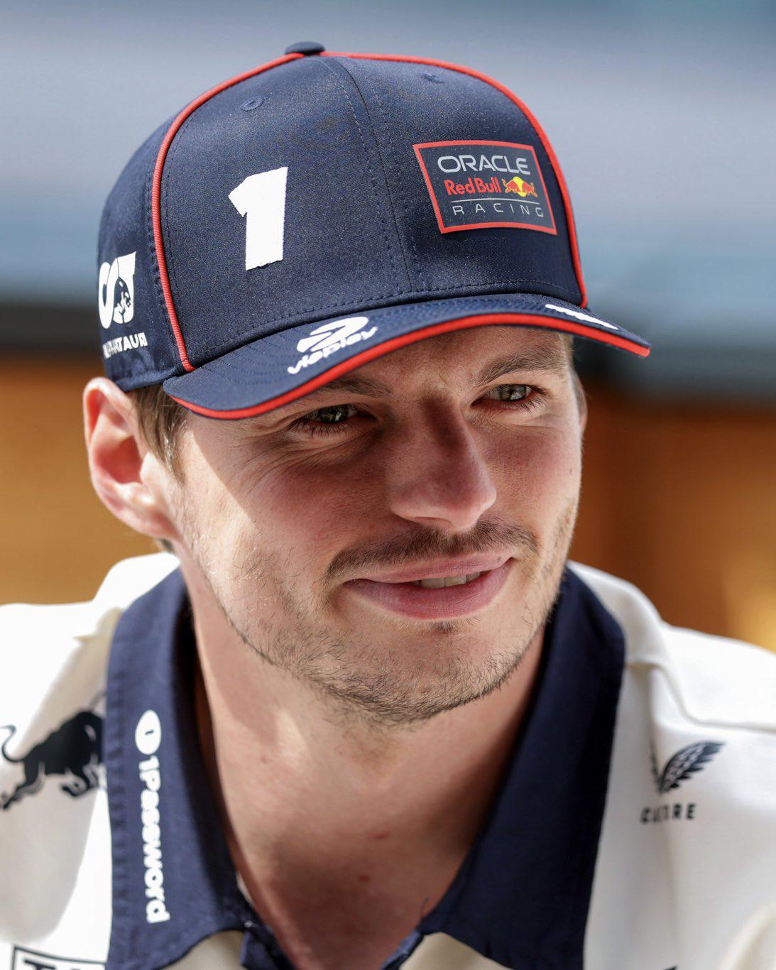 $!Verstappen evita hablar de Mercedes y mantiene el foco en Red Bull: ‘Sé lo que tengo’