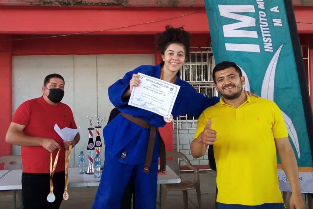 $!Mazatlecos brillan en Preparatorio Estatal de Judo