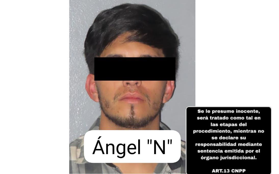 $!Tras agresión y persecución, detienen a dos jóvenes armados en Mazatlán