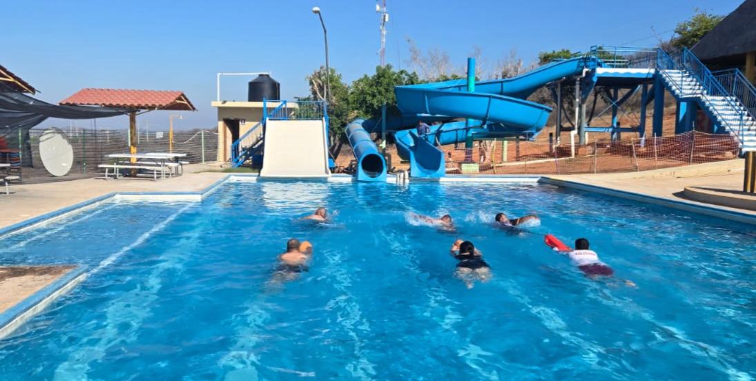 $!Refuerzan capacitación de escuadrón acuático en Rosario previo a Semana Santa