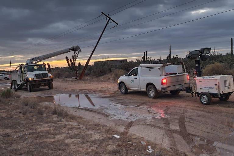 CFE reporta que lleva un 80% de avance en restauración del servicio tras ‘Hilary’