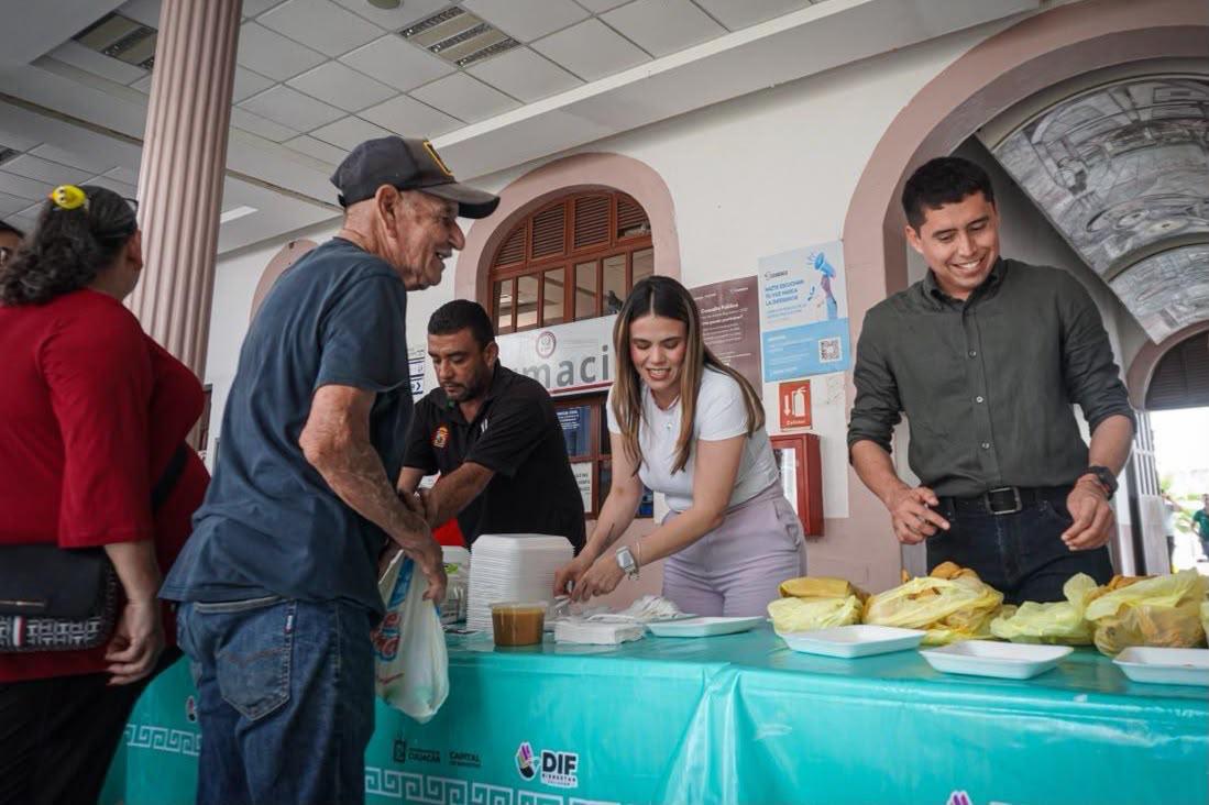 $!Gobierno de Culiacán lleva apoyos alimentarios al Hospital Civil