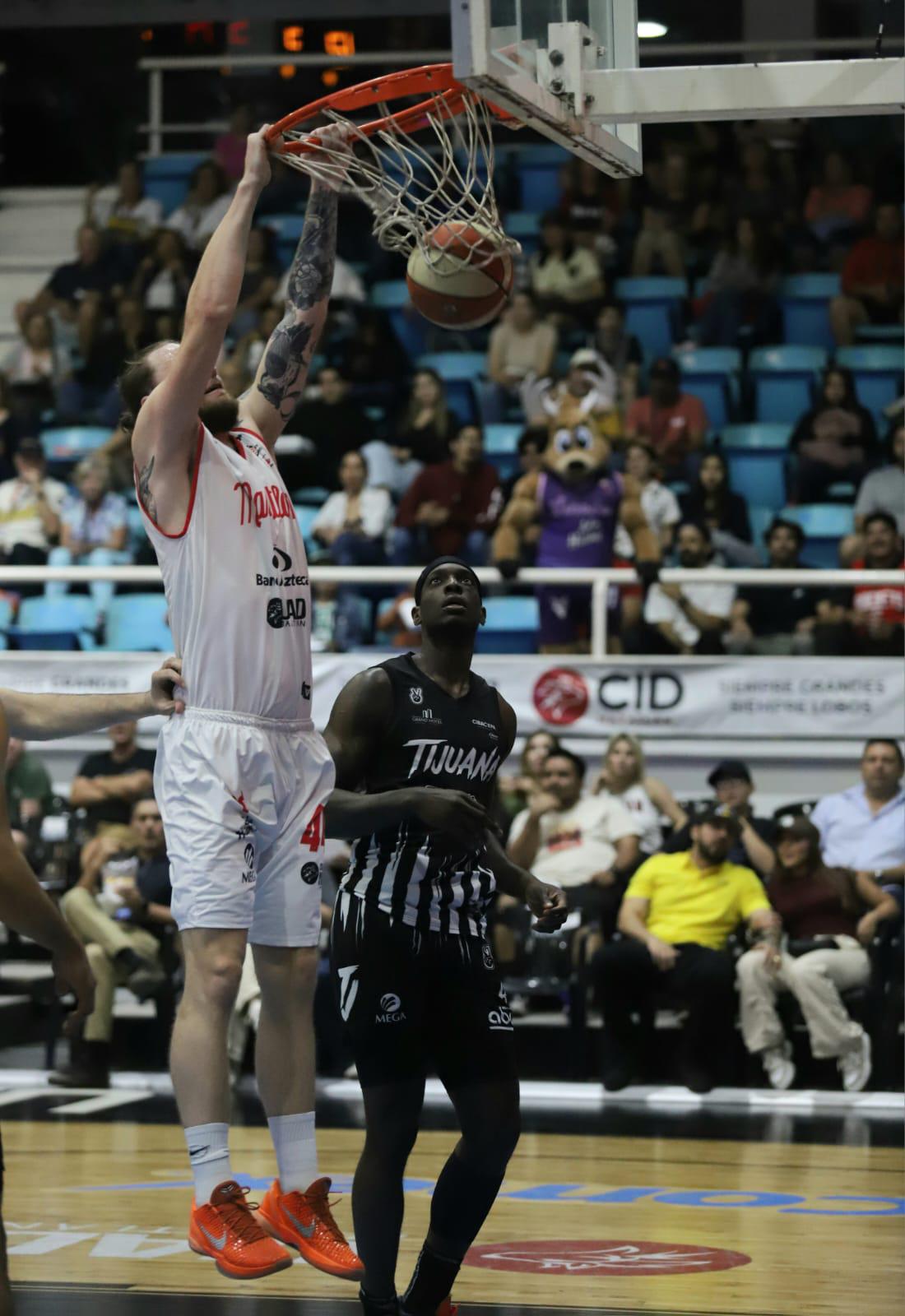 $!Venados Basketball sufre otra vez en casa y Zonkeys se lleva la serie
