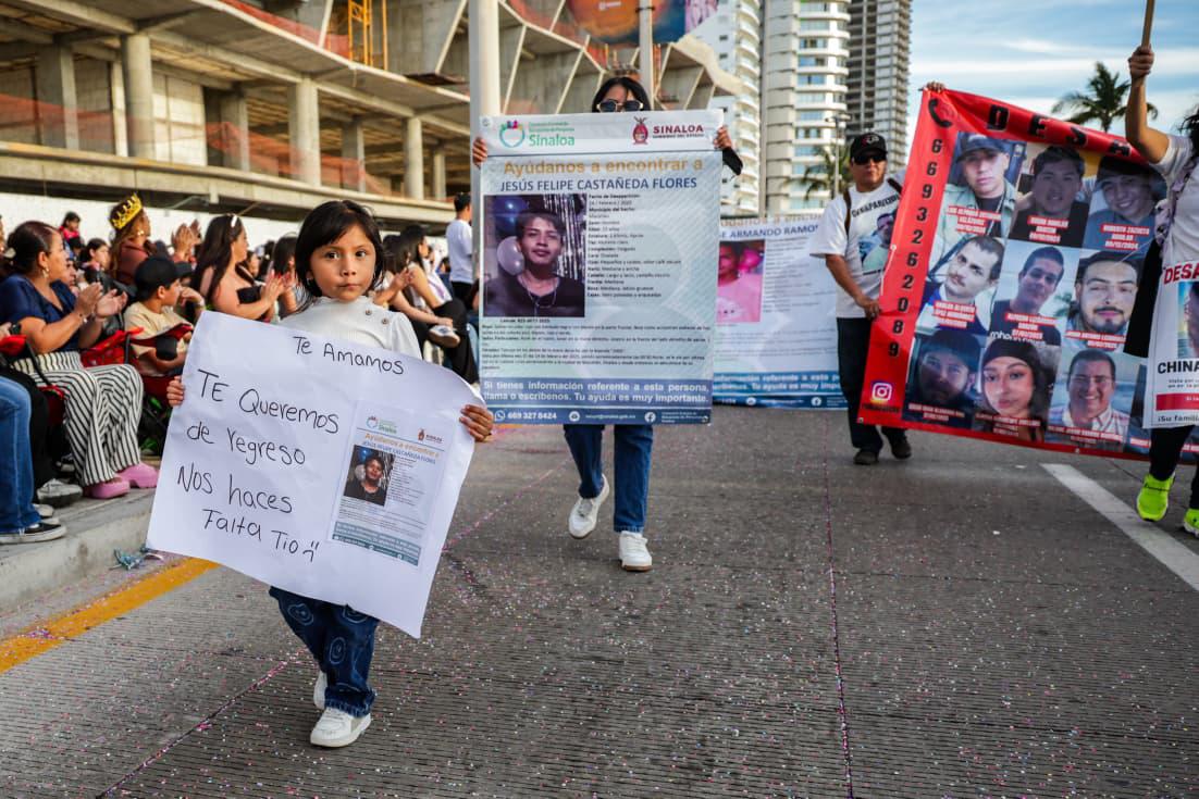 $!Mazatlán se rebeló al miedo por medio de la diversión: el desfile y su comunión con la libertad