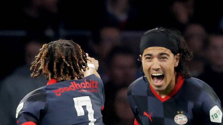 Érick Gutiérrez celebra su gol.