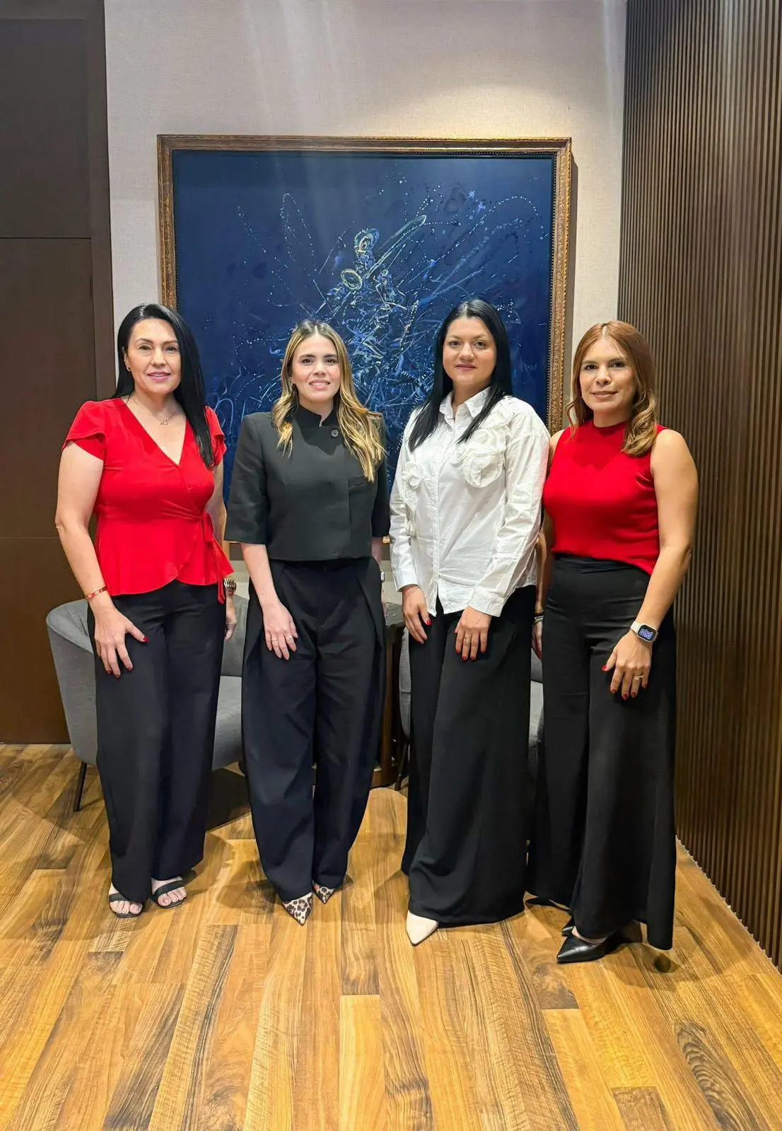$!Alcaldesa de Culiacán se reúne con nueva dirigente del Stacac