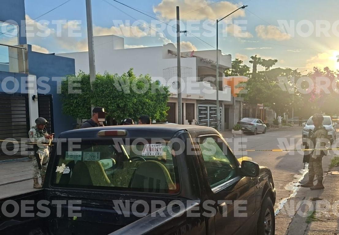 $!Armados privan de su libertad a un hombre cuando salía de su casa en el fraccionamiento Brisas del Valle II, en Mazatlán