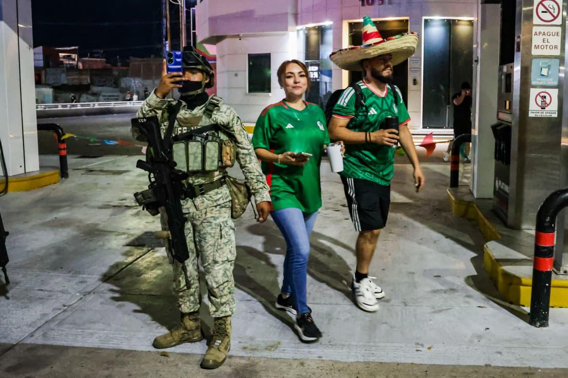 $!Comerciantes aprovechan festejo de la Selección Mexicana para impulsar ventas en glorieta Cuauhtémoc