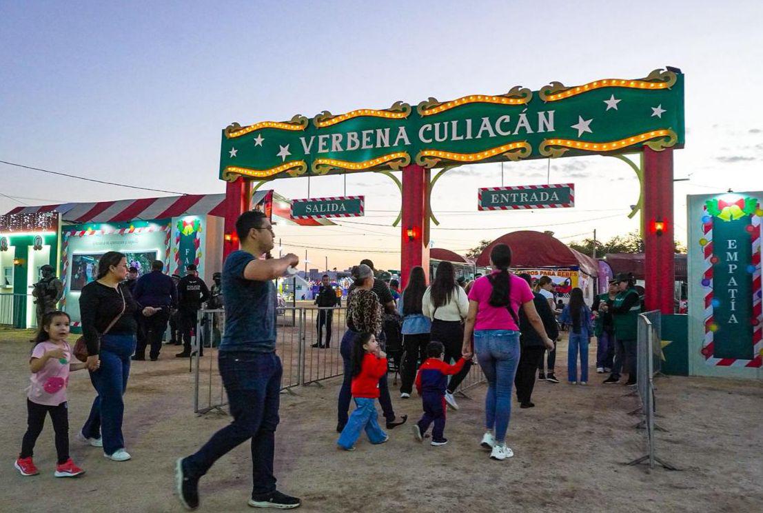 $!Chicos y grandes disfrutan del mágico show navideño en la Verbena Culiacán 2025