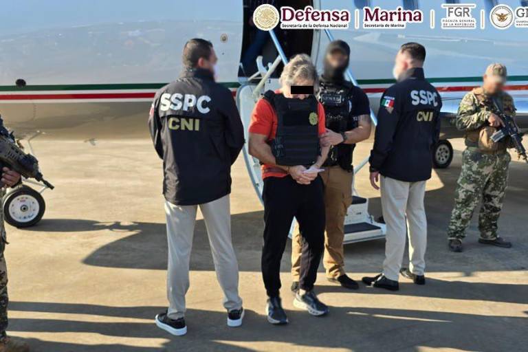 Hernán Bermúdez, líder de ‘La Barredora’, es trasladado de Paraguay a México, confirma Harfuch