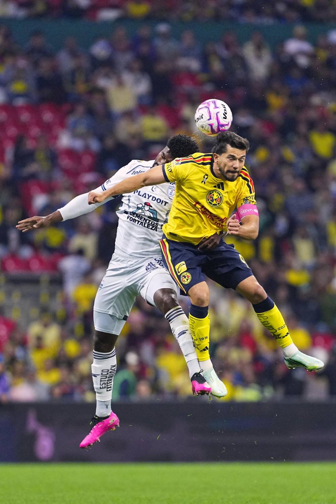 Azteca Henry Pachuca sorprende al América 2-1 en el Estadio Azteca en una jornada ...