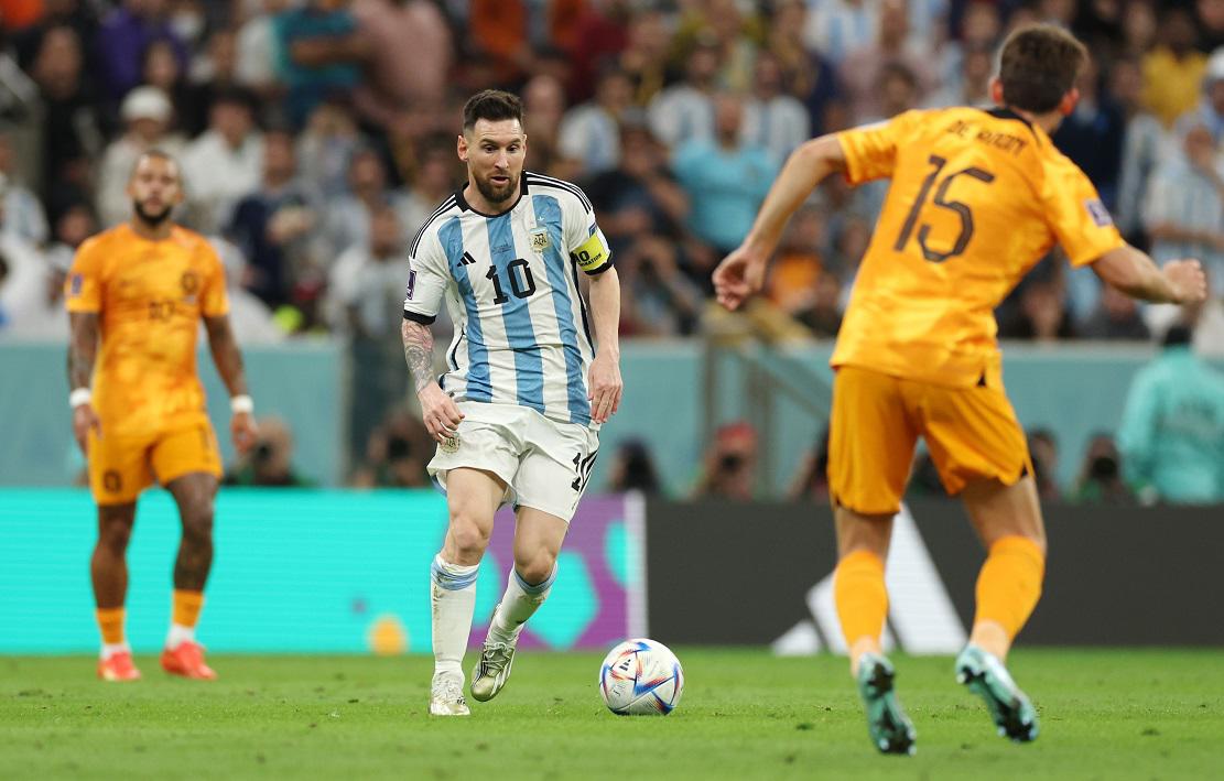 $!Messi se queja del árbitro: ‘No está a la altura’