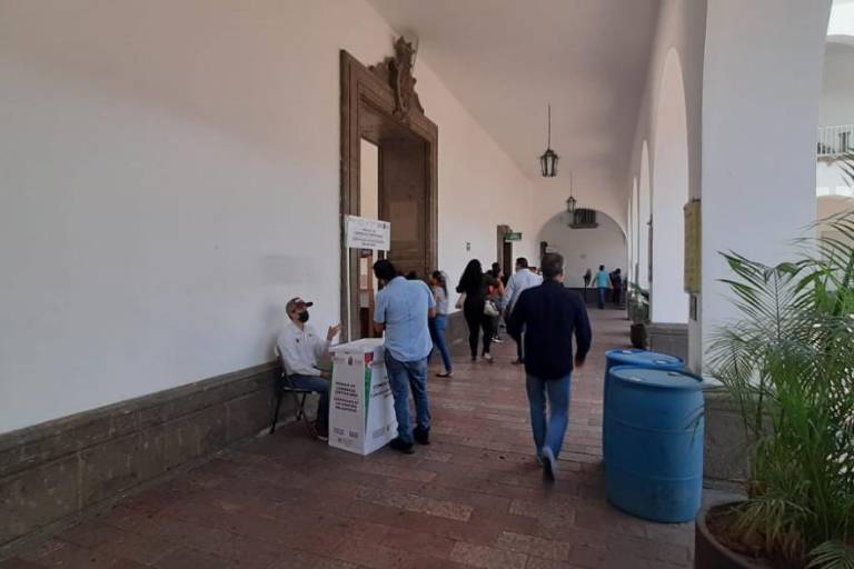 Bares, antros y casinos en Culiacán ya pidieron sus certificados de totalidad de empleados vacunados