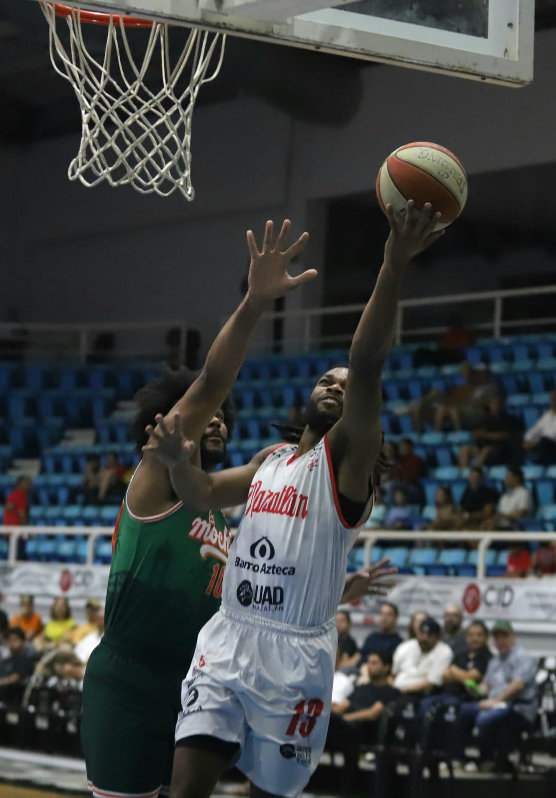 $!Venados deja ir ventaja en el cierre y Pioneros le arrebata el juego en los segundos finales