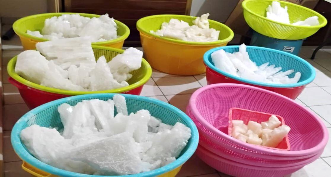 $!Aseguran metanfetamina y precursores químicos tras cateos federales en Culiacán