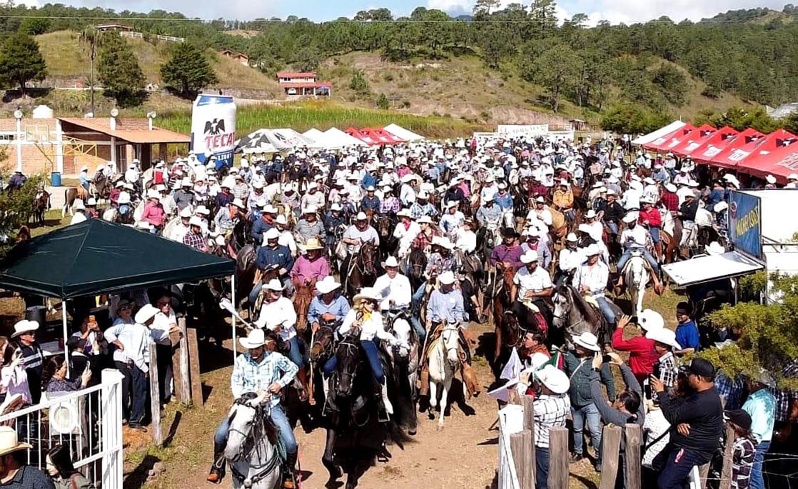 $!Más de 2 mil jinetes participan en la cabalgata Surutato 2023, en Badiraguato