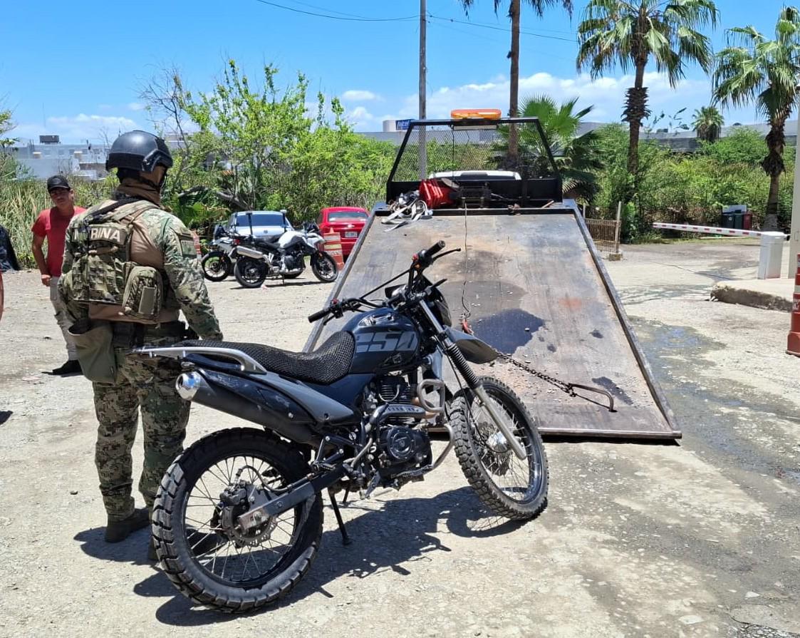 $!Marina detiene a presunto infractor y asegura arsenal en Mazatlán