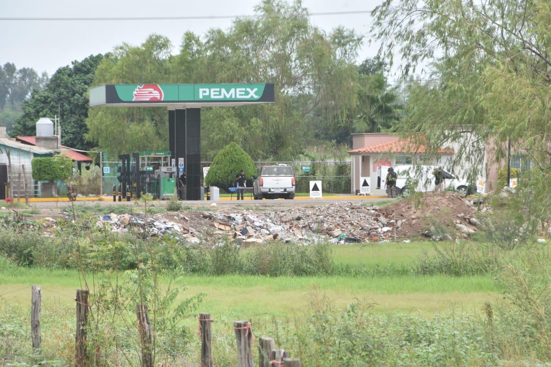 $!Van 6 muertos tras enfrentamiento entre militares y civiles en Quilá, en Culiacán; confirman aseguramiento de vehículos y armas