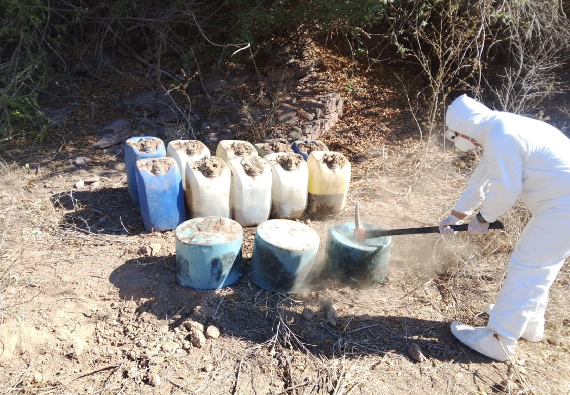 $!Desmantelan ocho centros clandestinos de insumos químicos para metanfetamina en Culiacán