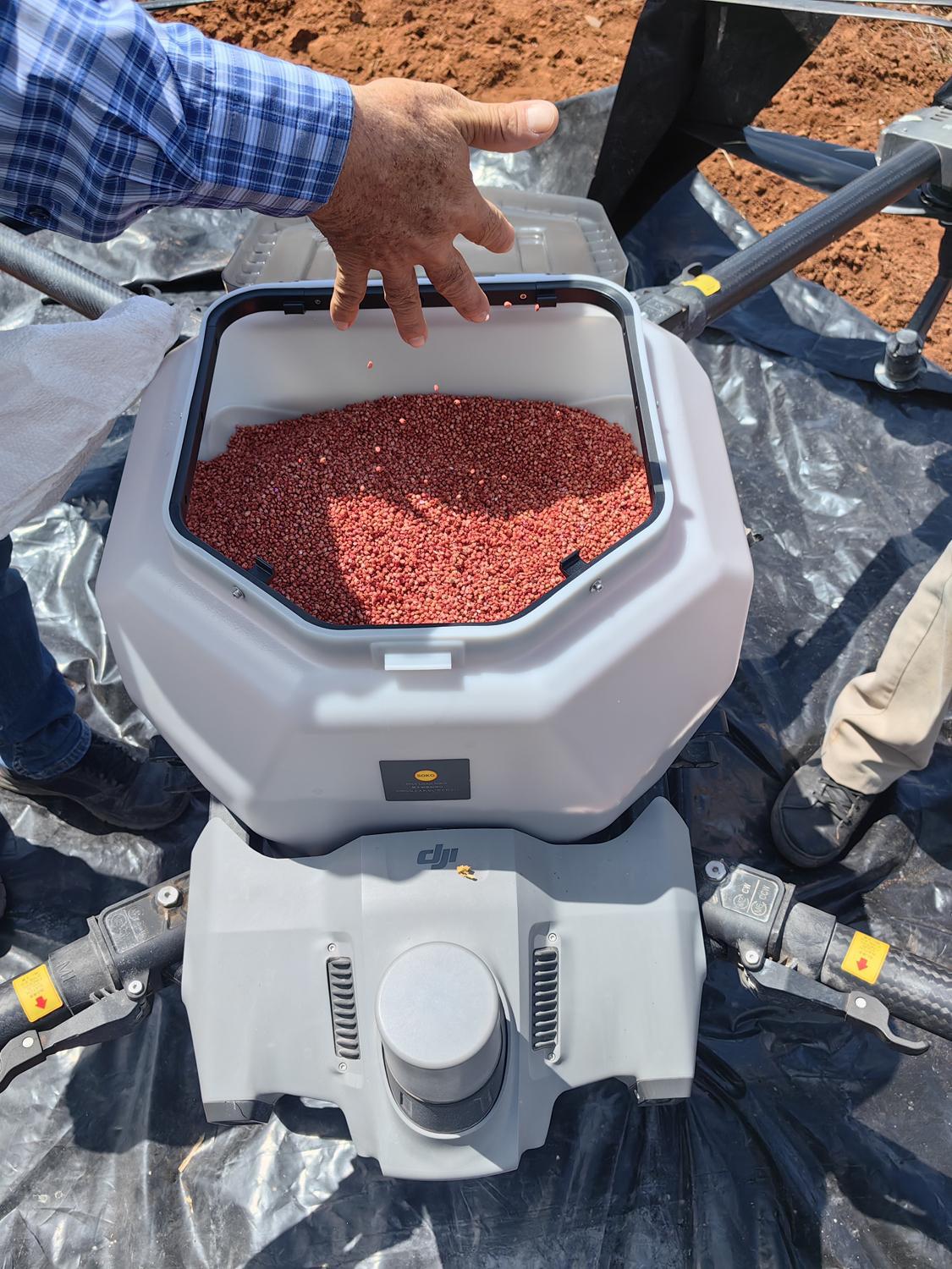 $!Impulsa la UAS tecnología de precisión; anuncian Primer Congreso de Drones Agrícolas en Culiacán