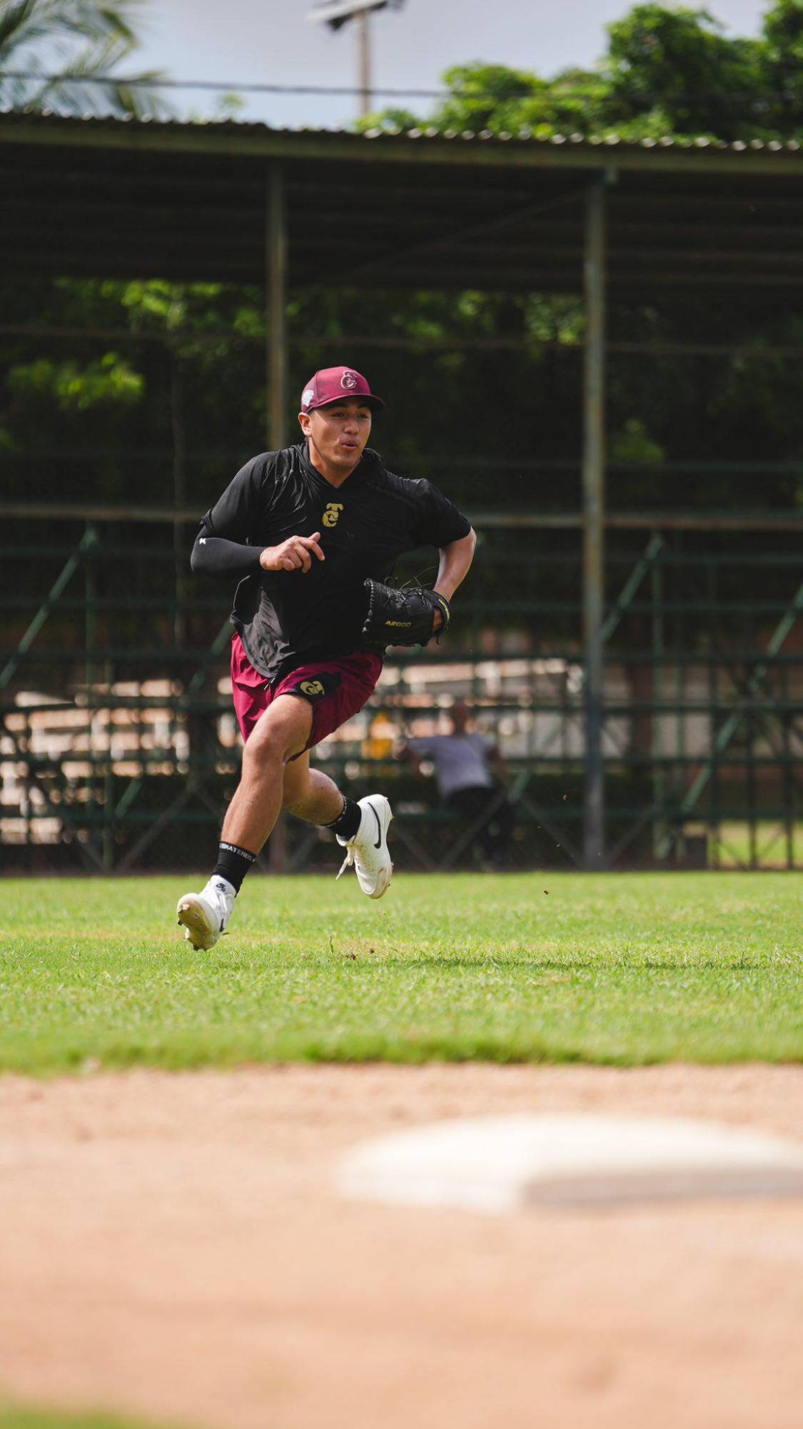 $!Cinco nuevos elementos se incorporan al campamento de Tomateros de Culiacán