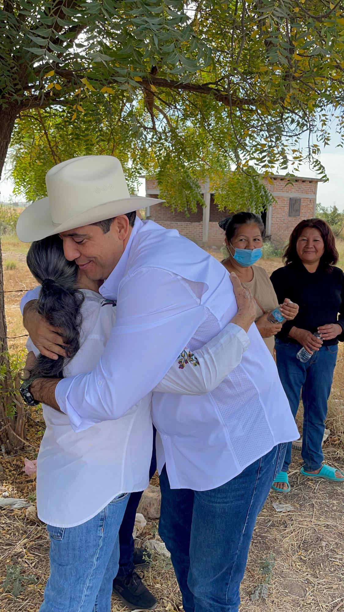 $!Realiza Jesús Valdés propuestas para la crisis que atraviesa el campo en el municipio de Sinaloa