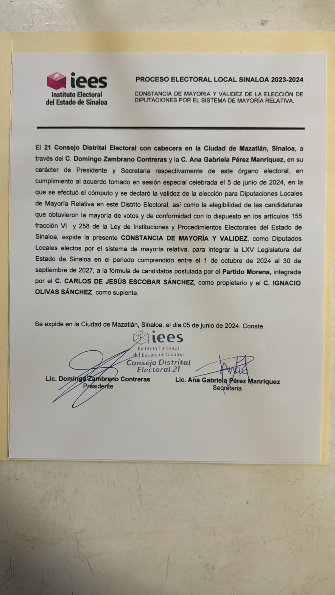$!Recibe Carlos Escobar la constancia de Diputado local electo por el Distrito Electoral 21