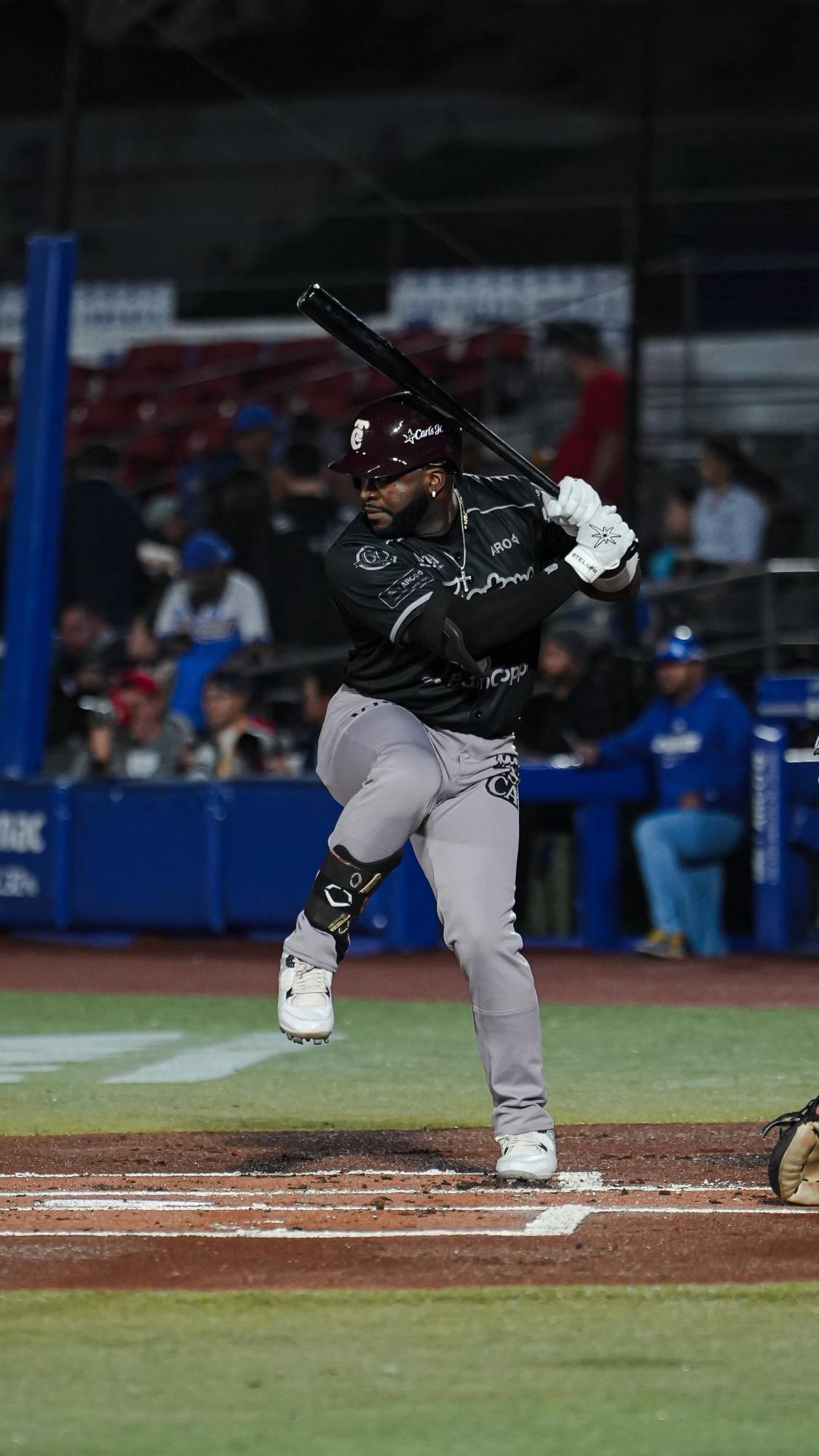 $!Tomateros de Culiacán naufraga en Zapopan ante Charros