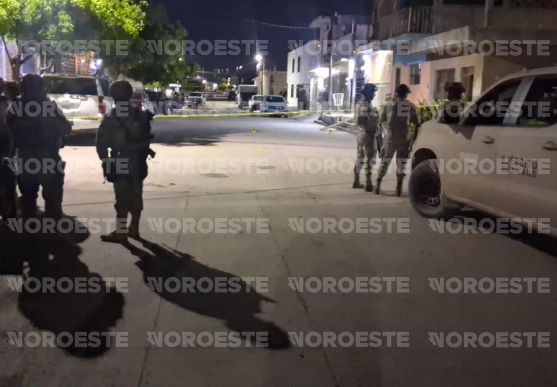 $!Atacan a balazos a una mujer en la Colonia Juárez, en Mazatlán