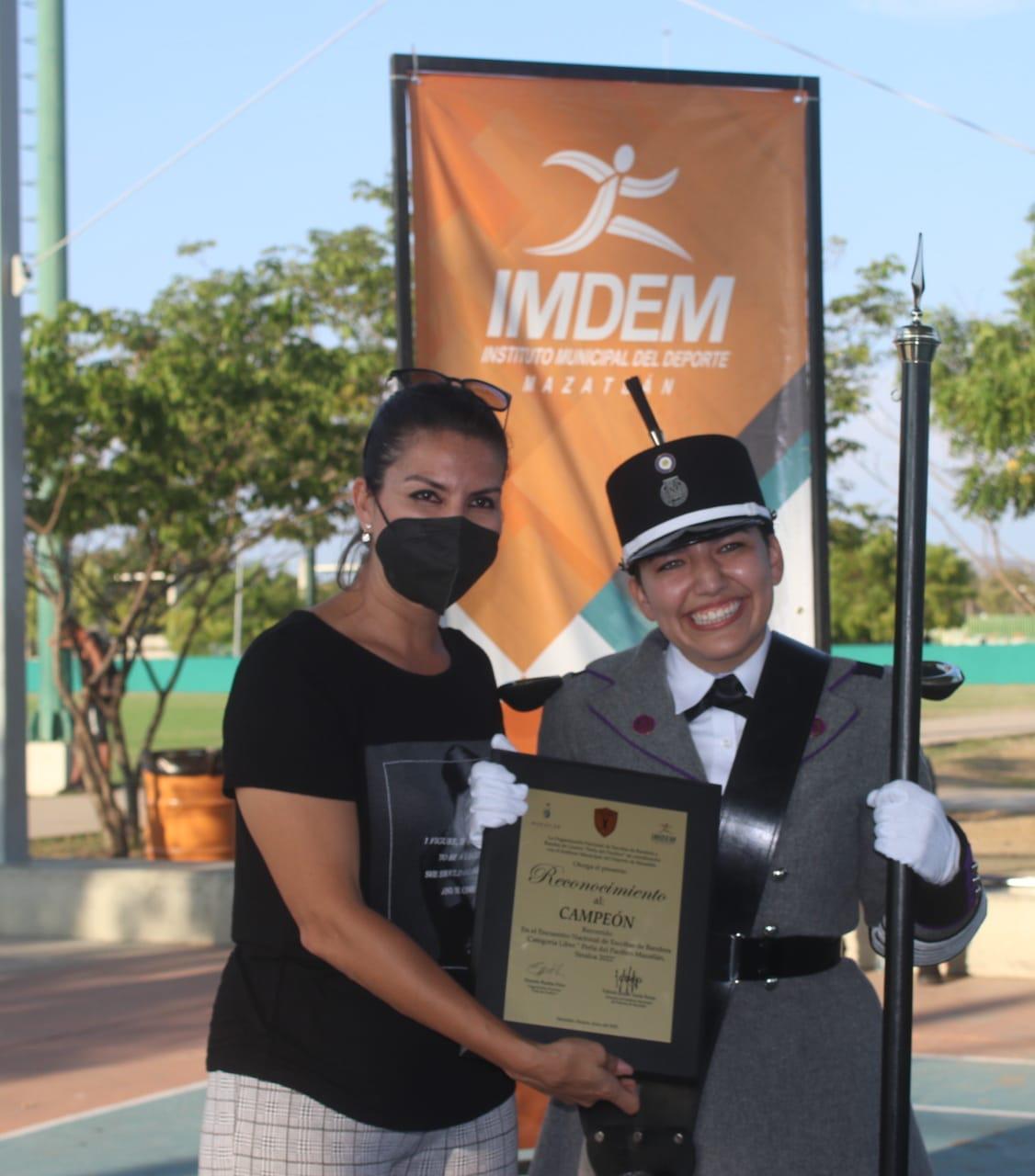 $!Arrasa Universidad Autónoma de Chihuahua con Nacional de Escoltas celebrado en Mazatlán