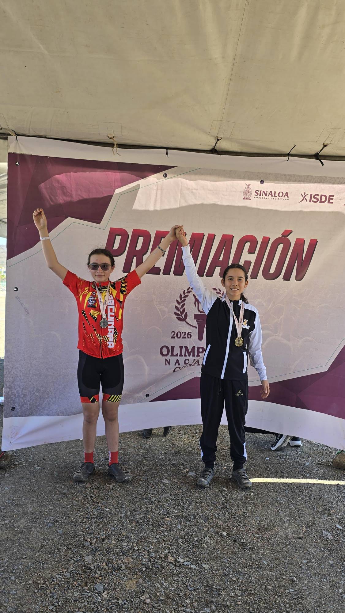 $!Diana Álvarez y Licia Ruiz dan a Mazatlán sus primeros oros en la etapa estatal de ciclismo de montaña