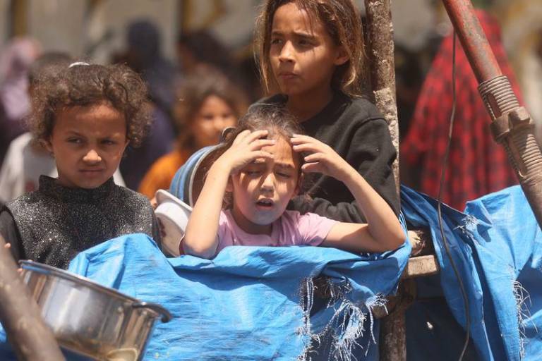 La gente en Gaza no está ni viva ni muerta, son cadáveres andantes: UNRWA