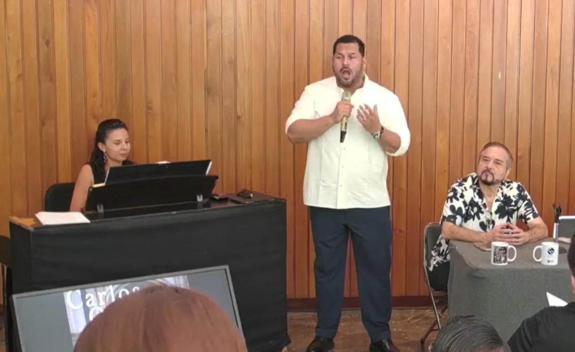 $!Durante la presentación del disco en Culiacán, interpretó O sole mio.