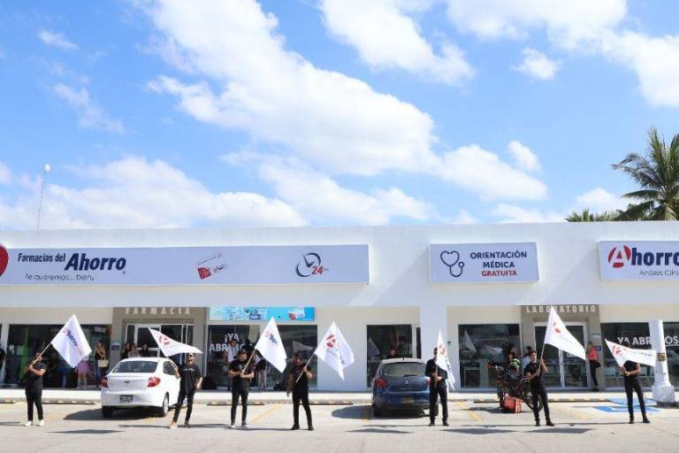 Un nuevo ecosistema de salud llegó a Mazatlán: Farmacias del Ahorro, con cuatro sucursales