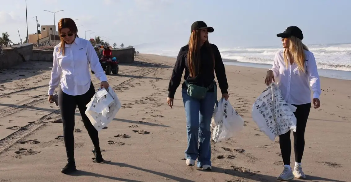 $!Realizan Jornada Estatal de Limpieza en Playa Ceuta, en Elota