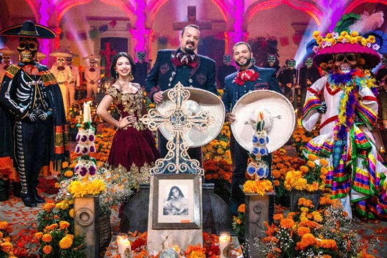 Pepe Aguilar y sus hijos estrenan disco de ‘Mexicano hasta los huesos’
