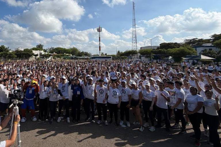 ¡La UAS y Marco Verde hacen historia! Mil universitarios se unen y logran el Guinness World Récord denominado la clase Fitness de Boxeo más grande en línea y múltiples sedes